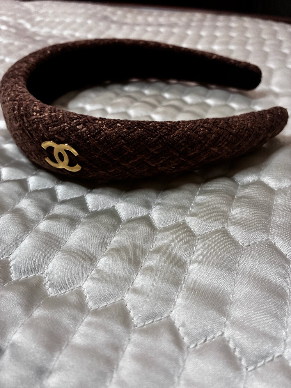 ChaneI. Brown Tweed Headband with Gold-Tone Logo Embellished CC Accent